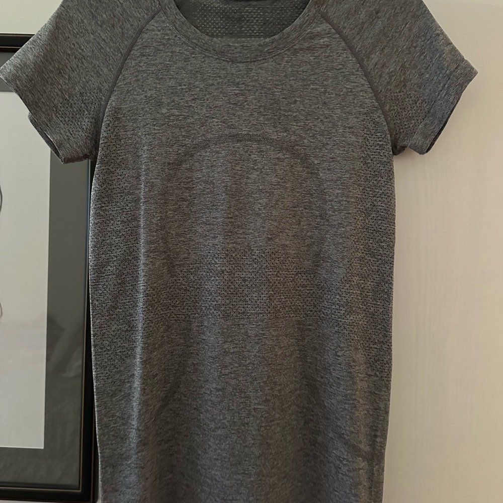 Heathered Grey Swiftly Tech Size 6 - image 3